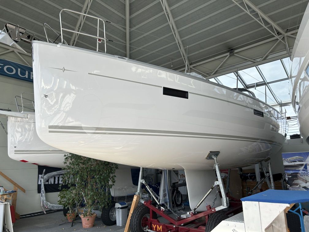Bavaria37 Cruiser Style